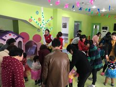 -四叶草托育园(张江园店)