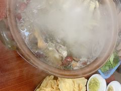 -威邵鸡煲(西华路总店)