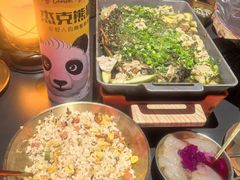 -何师烧烤Pro ·江湖川菜·小龙虾·精酿啤酒(太古里旗舰店)
