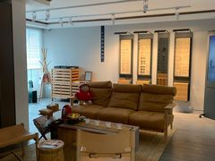 -目艮眼镜SHOWROOM(品牌集合店)