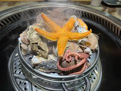 -锅老头海鲜铁锅炖
