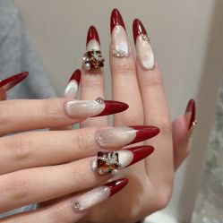 -花岐款式专研健康美甲沙龙