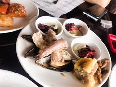 -荣誉国际酒店-云顶旋转餐厅