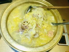 大骨头炖酸菜-关东小磨东北菜(上海长风大悦城店)