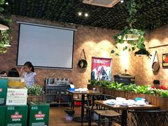 大堂-狂鳌小龙虾(黄江店)