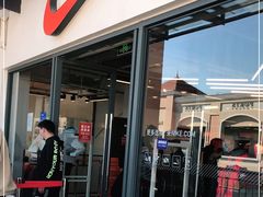 -NIKE上海青浦优选体验店