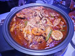 -徐记小怪兽肉蟹煲店(哈西万达金街店)