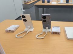 -华为授权体验店(回龙观华联)