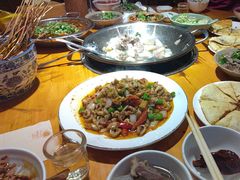 -大众跷脚牛肉馆·非遗传承单位(峨眉山店)