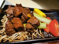 铁锄牛排-穹六人间 people 6(岳阳路店)