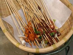 -马路边边串串香形象店(磐石路店)