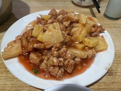菠萝咕噜肉-东北特色菜馆(珞喻东路店)