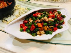 -锦龙国际酒店(天津奥体中心华苑地铁站店)