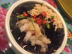 -闯关东东北农家菜(崂山石老人店)