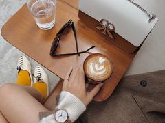 -Line 咖啡(石厦花园店)