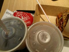 -麦当劳(杭州西湖银泰百货店)