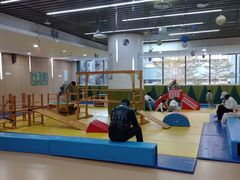 -亲亲袋鼠托育早教·思维专注力·棕熊英语(鼓楼恒力城店)