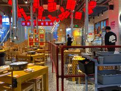 大堂-么肆烤肉·中式自助·烤肉大排档(街道口季佳PAI店)