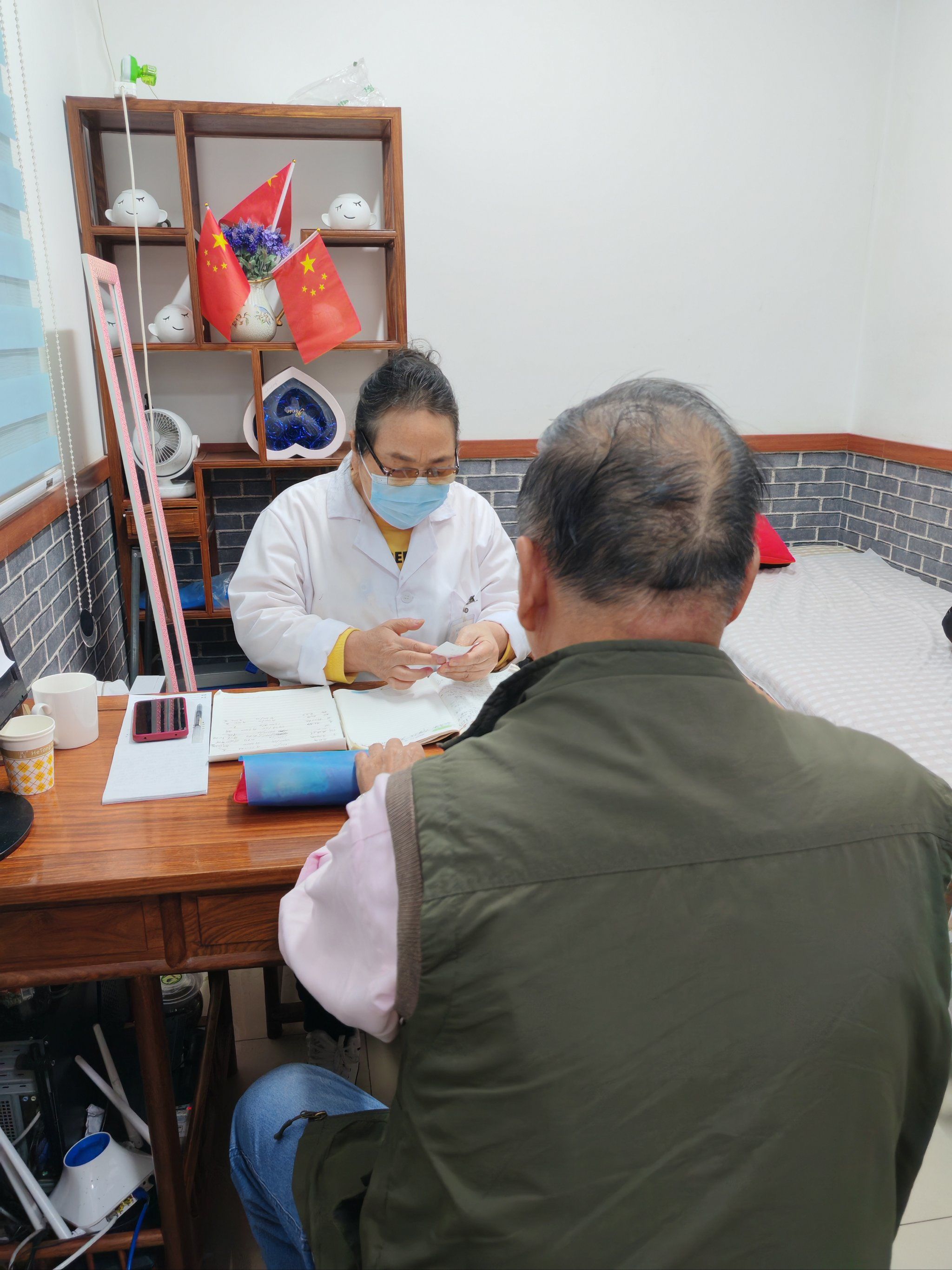 阜外医院老年人看病代挂号住院登记咨询，阜外医院老年人看病代挂号住院登记咨询电话