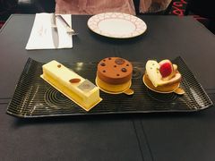 -Salon de The de Joel Robuchon(外滩18号店)