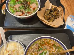 -云阿蛮云南生烫牛肉米线(奉贤路店)