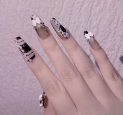 -LILY NAILS美甲美睫