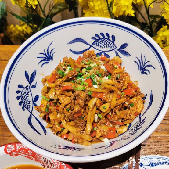 江城小院·辣椒炒肉(游艺路店)