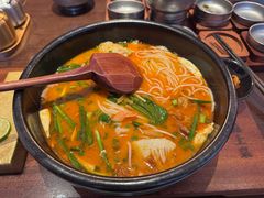 -银米·云南传统过桥米线(双廊黑金冠店)