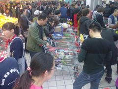 QQ截图20130429172931-大润发·停车场