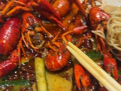 -老街烧烤大排档·地道湖北菜·龙虾馆(汉口火车站店)