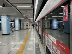 -人民广场(地铁站)