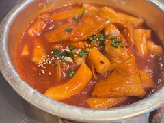 韩式炒年糕-富乐满韩国正宗炸鸡韩国料理(虹泉路店)