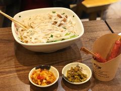 -双燕楼·手工馄饨·汤面小吃(世纪汇店)