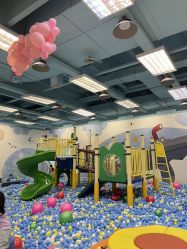 -莫莉幻想儿童乐园(三河燕郊永旺店)