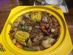 -多嘴肉蟹煲(华联店)