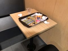 -麦当劳(政通路店)