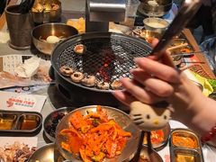 -草家酱蟹炭火烤肉店(珲春南路一店)