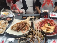 -何师烧烤Pro ·江湖川菜·小龙虾·精酿(太古里旗舰店)