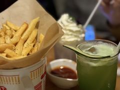 -MARU玛露音乐餐厅(大学路店)