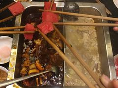 -百年川椒重庆老火锅(光谷店)