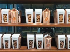 -Laderach 莱德拉(上海环贸iapm店)