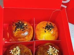 -HOT CRUSH趁热集合·现烤面包(环球港店)