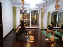 -Yvon yoga 瑜伽·精准体态管理中心