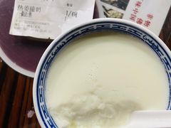 -周大娘牛乳(旧寨古村总店)