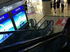 -八佰伴华地百货(宜兴店)