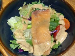三文鱼蔬菜沙拉-斗牛士牛排(南京东路店)