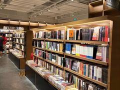 -茑屋书店(天目里店)