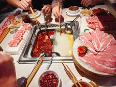 -海底捞火锅(中商百货夜宵主题店)