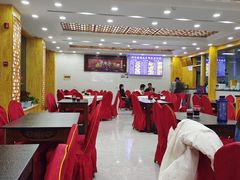 大堂-撒拉人家.酸菜牦牛肉火锅