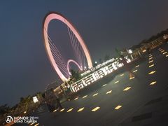 -南京眼步行桥